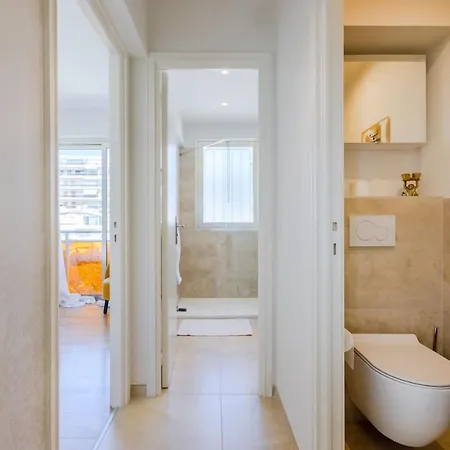 아파트 Stylish 1-bedroom Close To Beaches 칸느