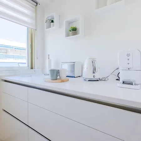 아파트 Stylish 1-bedroom Close To Beaches 칸느