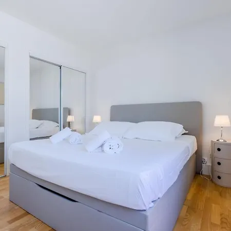 Stylish 1-bedroom Close To Beaches 아파트